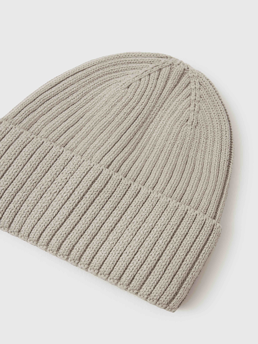 Шапка вязаная Beanie Almond milk